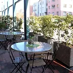 Hotel Leonardo