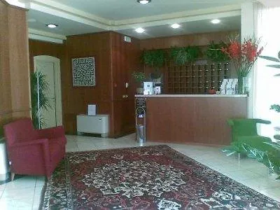 Leonardo 3* パルマ