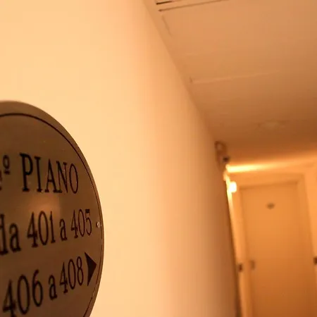 Ξενοδοχείο Leonardo 3*