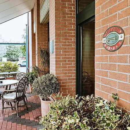 Hotel Leonardo 3*