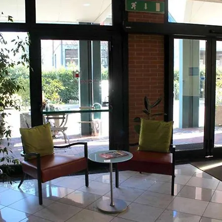 Leonardo Hotel